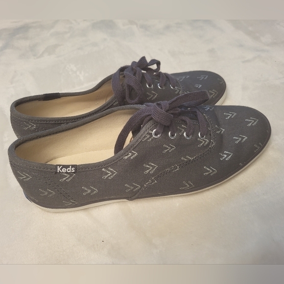 KEDS Sneakers. Size 6.5. Grey & White. - Picture 5 of 6